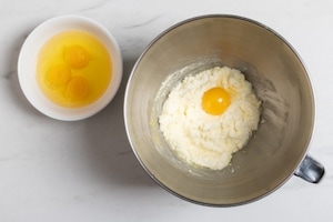 Preparazione Plumcake al limone, marmellata e cioccolato bianco - Fase 1