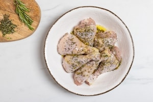 Preparazione Cosce di pollo in friggitrice ad aria - Fase 1