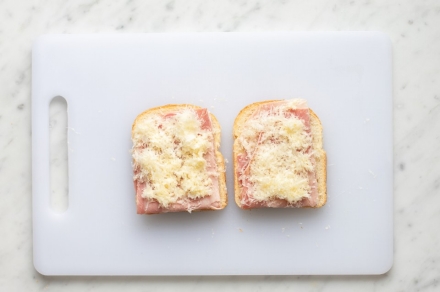 Preparazione Croque madame - Fase 2 Preparazione Croque madame - Fase 2