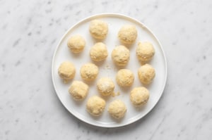 Preparazione Polpette di ricotta - Fase 3