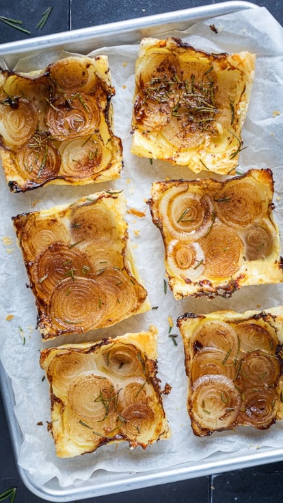 Sfogliatine rovesciate alla cipolla