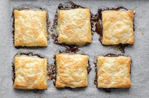 Preparazione Sfogliatine rovesciate alla cipolla - Fase 3