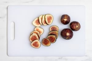 Preparazione Bruschette ai fichi e formaggio - Fase 2