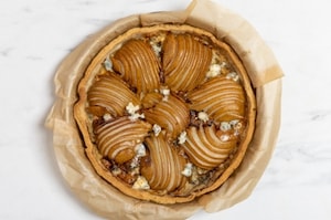 Preparazione Torta salata formaggio e pere - Fase 4