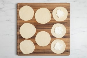 Preparazione Cheese naan - Fase 3