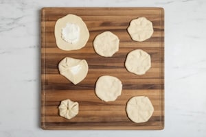 Preparazione Cheese naan - Fase 3