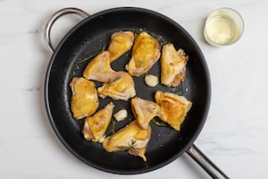 Preparazione Pollo e patate in padella - Fase 2