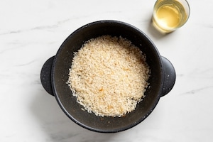 Preparazione Risotto all'Ossolano DOP con riduzione al Prünent - Fase 3