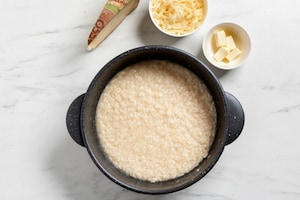 Preparazione Risotto all'Ossolano DOP con riduzione al Prünent - Fase 4