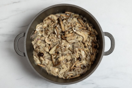 Preparazione Vellutata di funghi - Fase 2 Preparazione Vellutata di funghi - Fase 2
