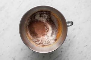 Preparazione Torta cachi e cioccolato - Fase 3