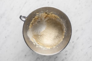 Preparazione Torta con farina di mandorle - Fase 2