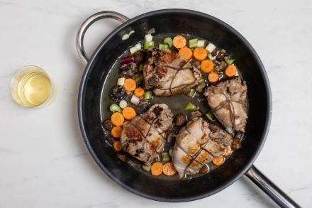 Preparazione Fusi di tacchino ripieni invernali - Fase 3 Preparazione Fusi di tacchino ripieni invernali - Fase 3