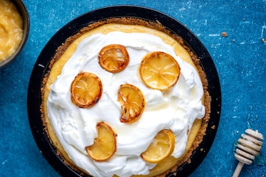 Lemon cream pie