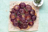 Tarte tatin vegana alle cipolle