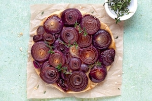 Preparazione Tarte tatin vegana alle cipolle - Fase 4
