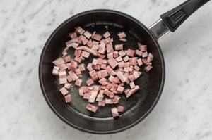Preparazione Tortellini panna e prosciutto - Fase 2