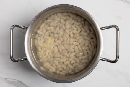 Preparazione Fagioli e scarola - Fase 1 Preparazione Fagioli e scarola - Fase 1