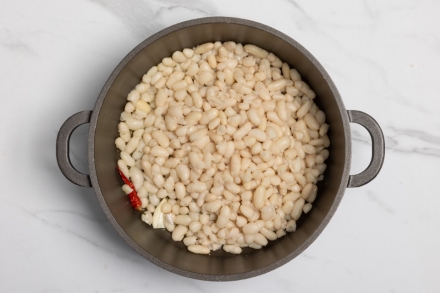 Preparazione Fagioli e scarola - Fase 2 Preparazione Fagioli e scarola - Fase 2