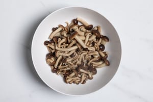 Preparazione Polenta, salsiccia e funghi - Fase 3