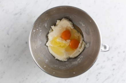 Preparazione Mini red velvet - Fase 1 Preparazione Mini red velvet - Fase 1