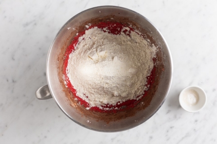 Preparazione Mini red velvet - Fase 3 Preparazione Mini red velvet - Fase 3