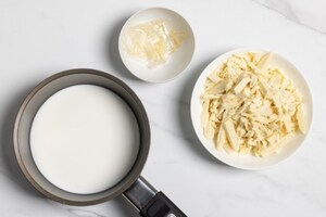 Preparazione Colomba farcita - Fase 1