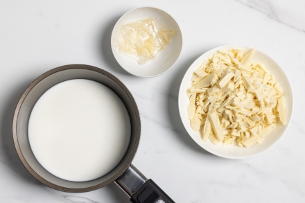 Preparazione Colomba farcita - Fase 1 Preparazione Colomba farcita - Fase 1