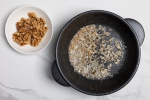Preparazione Risotto gorgonzola e noci - Fase 2