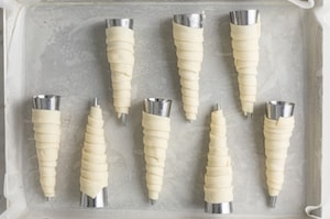 Preparazione Carote di sfoglia ripiene - Fase 1