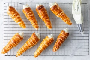 Preparazione Carote di sfoglia ripiene - Fase 4