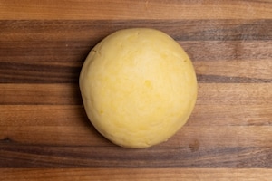 Preparazione Crostata salata al formaggio, speck e radicchio - Fase 2