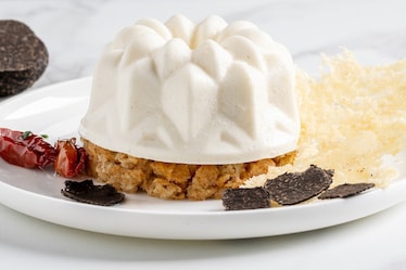 Panna cotta con olio al tartufo