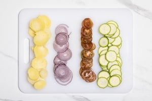 Preparazione Rose al formaggio con verdure - Fase 1