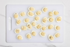 Preparazione Uova con salsa porcini e tartufo - Fase 6