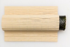 Preparazione Sushi burrito vegetariano - Fase 3