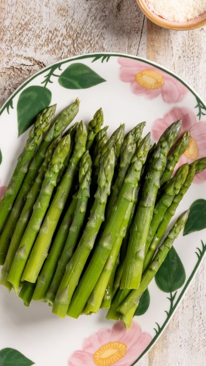 Asparagi bolliti