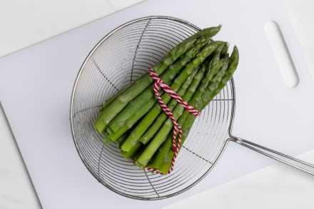Preparazione Asparagi bolliti - Fase 2 Preparazione Asparagi bolliti - Fase 2
