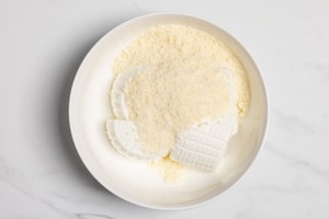 Preparazione Coni di piadina con formaggio e mortadella - Fase 4