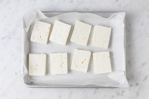 Preparazione Feta con semi di sesamo - Fase 1