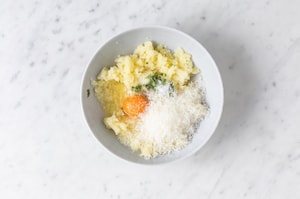 Preparazione Focaccine di patate - Fase 1