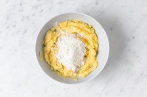 Preparazione Focaccine di patate - Fase 1