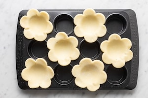 Preparazione Margherite salate - Fase 2