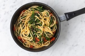 Preparazione Pasta con agretti e pomodorini - Fase 3
