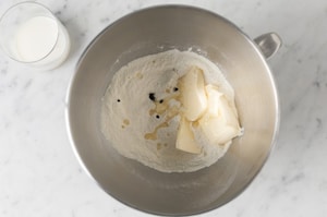 Preparazione Torta semplice alla vaniglia - Fase 1