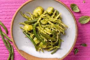 Preparazione Trofie con pesto, patate e fagiolini - Fase 3