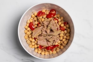 Preparazione Insalata di ceci e tonno - Fase 2