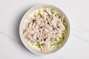 Preparazione Arepas con ripieno Regina Pepiada - Fase 2