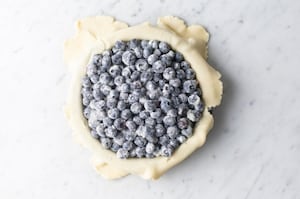 Preparazione Blueberry pie - Fase 3