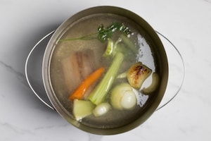 Preparazione Brodo di carne veloce - Fase 2